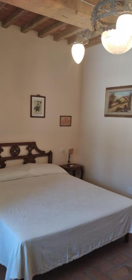 Agriturismo Podere Gianmaria Кастильончело Екстериор снимка