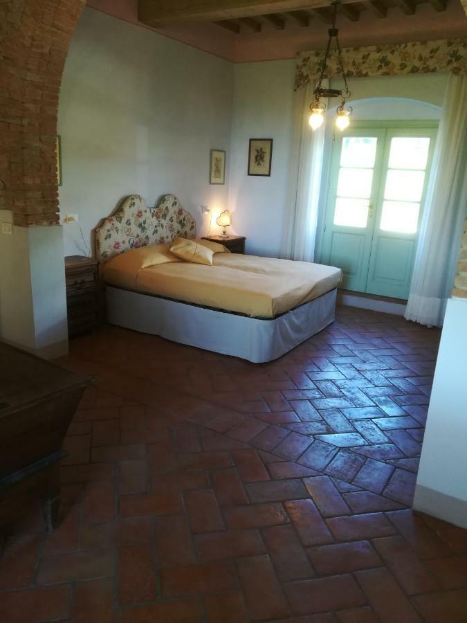 Agriturismo Podere Gianmaria Кастильончело Екстериор снимка